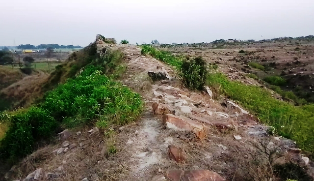 Khairagarh Fort